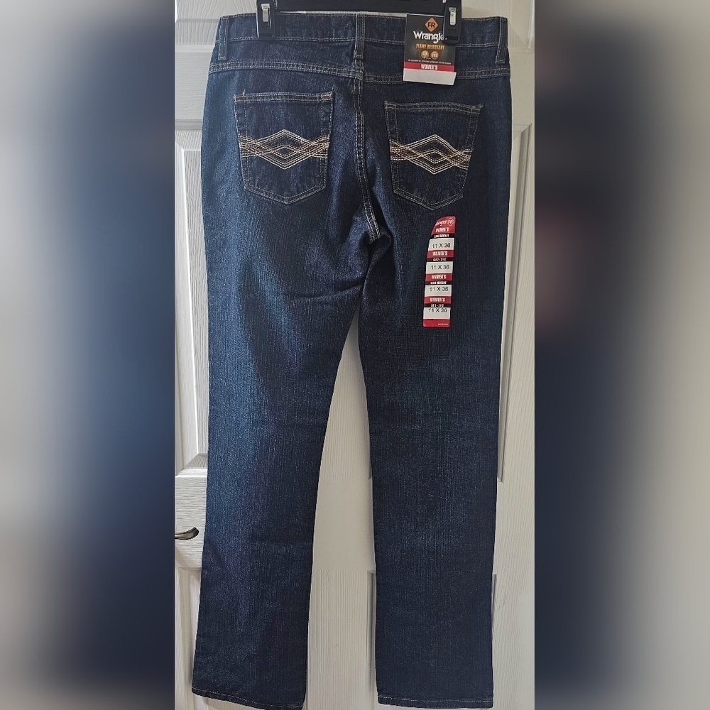 Wrangler Woman's FR Crosshatch Bootcut Mid- Rise Dark Wash Jeans S 11X36 NEW